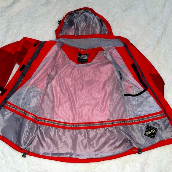 The North Face Summit Series Gore-Tex jacket - Picture 9 of 16